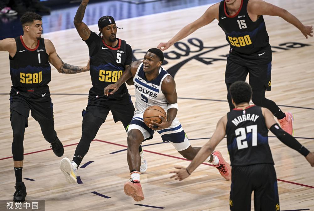 通过回顾沙 通过回顾沙